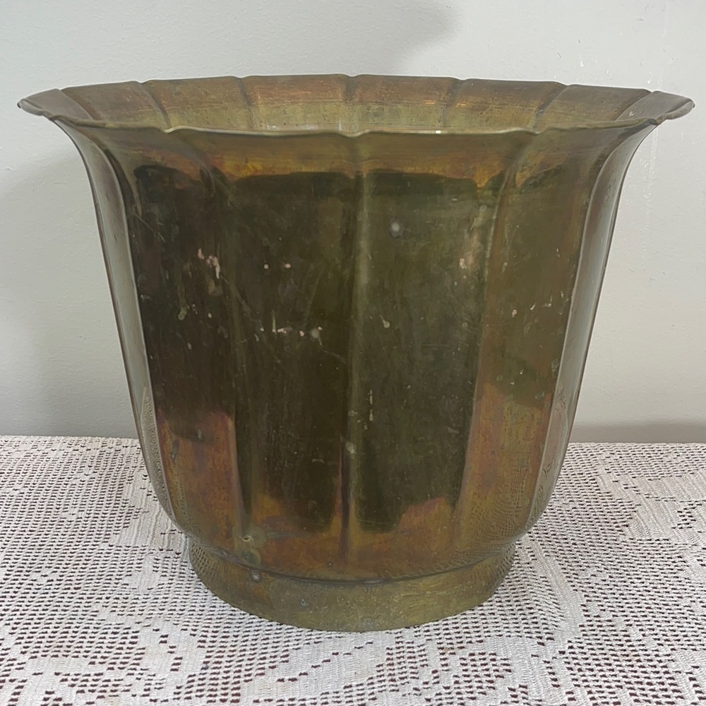 Vintage brass planter || Vintage brass vase || brass ash bucket || brass bucket
